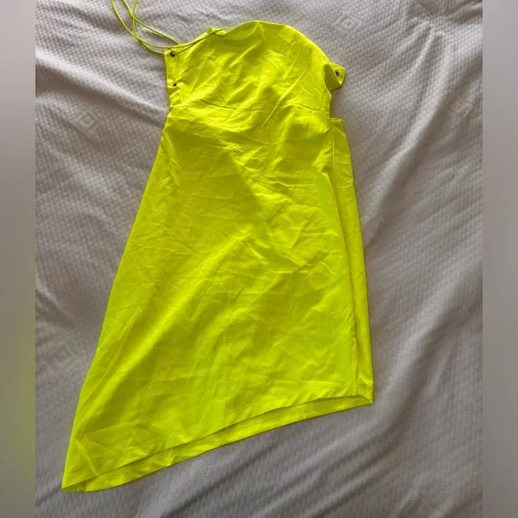 Cute Backless Dress - Picture 1 of 2